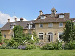 Exterior - Cheltenham - UKC1155 (Bruern, near Chipping Norton)