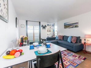 TV - 1 bedroom accommodation in Thorpness, near Saxmundham (Thorpness, near Saxmundham)