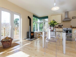 Interior - 2 bedroom accommodation in Aldringham, near Aldeburgh (Aldringham, near Aldeburgh)