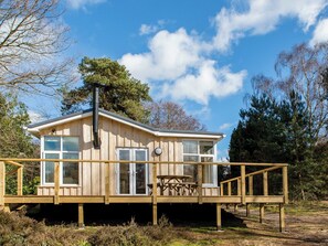 Terrace/patio - 2 bedroom accommodation in Aldringham, near Aldeburgh (Aldringham, near Aldeburgh)