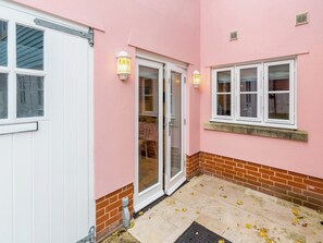 Exterior detail - 3 bedroom accommodation in Aldeburgh, near Saxmundham (Aldeburgh, near Saxmundham)