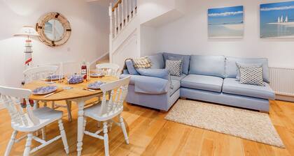 3 bedroom accommodation in Aldeburgh, near Saxmundham