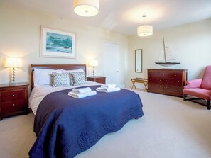 4 bedrooms, free WiFi - 4 bedroom accommodation in Aldeburgh (Aldeburgh)