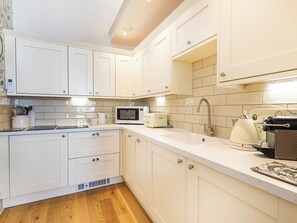 Dishwasher - Fabulous luxurious bolthole in the centre of Inverness. (Inverness)