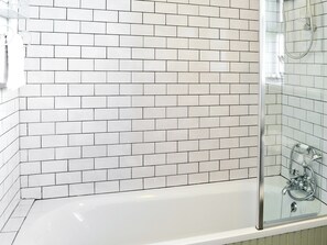 Towels - 3 bedroom accommodation in Seahouses (Seahouses)