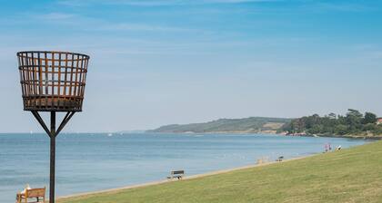 3 bedroom accommodation in Yarmouth
