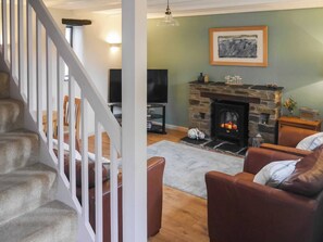 TV - 2 bedroom accommodation in Pelynt, near Looe (Pelynt, near Looe)