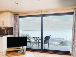 Interior - 1 bedroom accommodation in Cowes (Cowes)