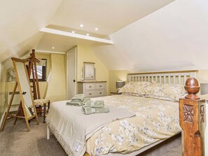 3 bedrooms, free WiFi - 3 bedroom accommodation in Arreton (Arreton)