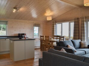 TV - 3 bedroom accommodation in Forres, near Nairn (Forres, near Nairn)