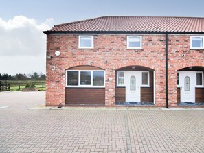 Exterior - 3 bedroom accommodation in Murton, near York (Murton, near York)