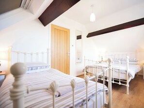 2 bedrooms, free WiFi - 2 bedroom accommodation in Murton, near York (Murton, near York)