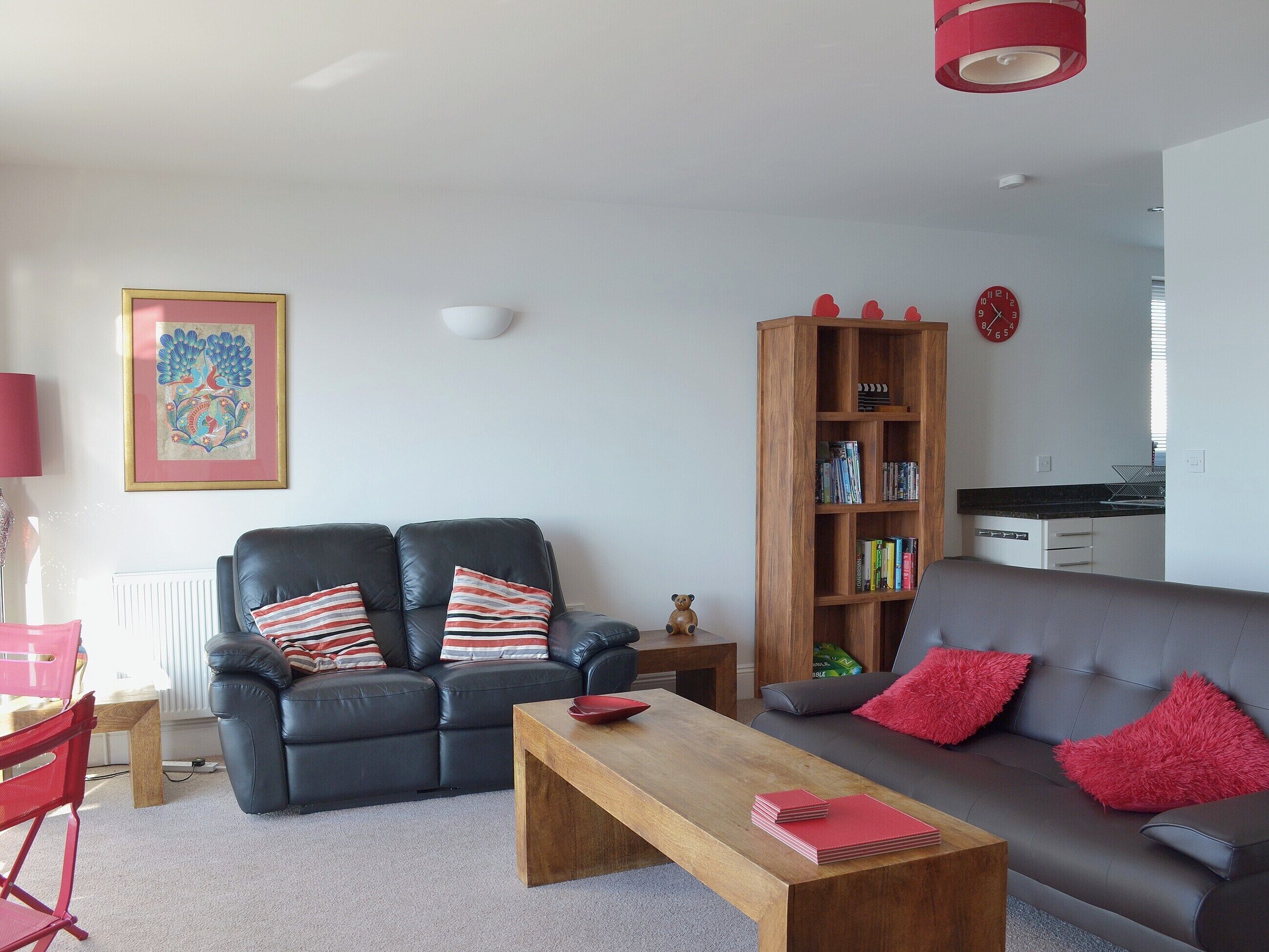 2 Bedroom Accommodation In Torquay - Torquay, UK