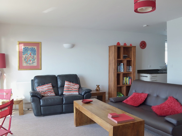 2 Bedroom Accommodation In Torquay - Torquay, UK