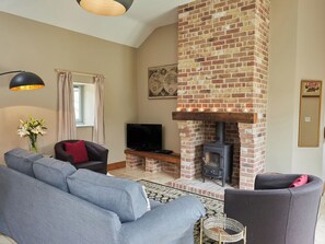 TV, fireplace - The Milking Parlour - UKC3681 (Tattersett, near Fakenham)