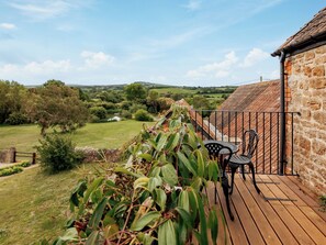 Outdoor dining - Hayloft Cottage - UKC3949 (Chilcombe, near Bridport)