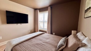 Fer et planche à repasser, Wi-Fi gratuit, draps fournis