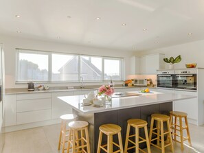 Dishwasher, high chair - 5 bedroom accommodation in Gwbert, near Cardigan (Gwbert, near Cardigan)