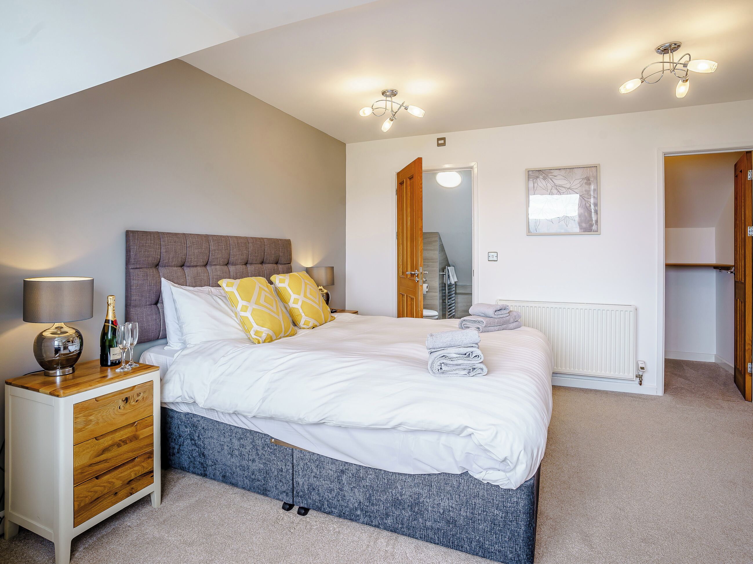 5 Schlafzimmer, kostenloses WLAN