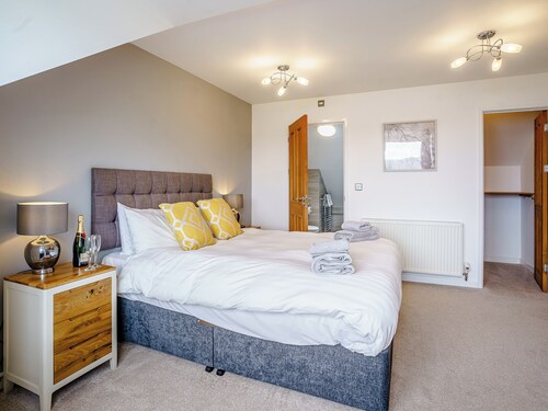 5 bedroom accommodation in Gwbert, near Cardigan