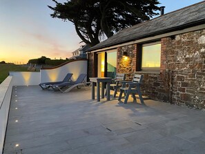 Terrace/patio - 1 bedroom accommodation in Marhamchurch, near Bude (Marhamchurch, near Bude)