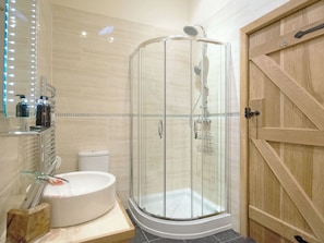 Towels - 1 bedroom accommodation in Marhamchurch, near Bude (Marhamchurch, near Bude)