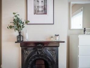 Interior - 3 bedroom accommodation in Shrewsbury (Shrewsbury)
