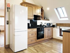 Dishwasher - 1 bedroom accommodation in Marhamchurch, near Bude (Marhamchurch, near Bude)
