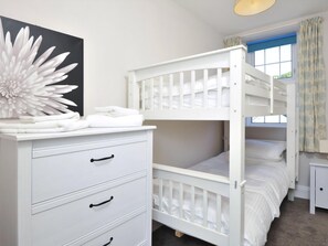2 bedrooms, free WiFi - Trinity Apartment 9-UKC45 (Torquay)
