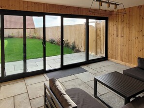 Interior - The Sycamores - UKC4616 (Dunholme, near Lincoln)