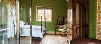 The Scullery - UKC4630