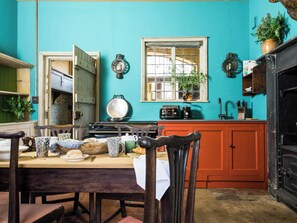 Private kitchen - The Scullery - UKC4630 (Wimborne St Giles)