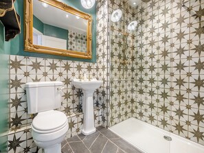 Towels - 1 bedroom accommodation in Blue Anchor, near Minehead (Blue Anchor, near Minehead)