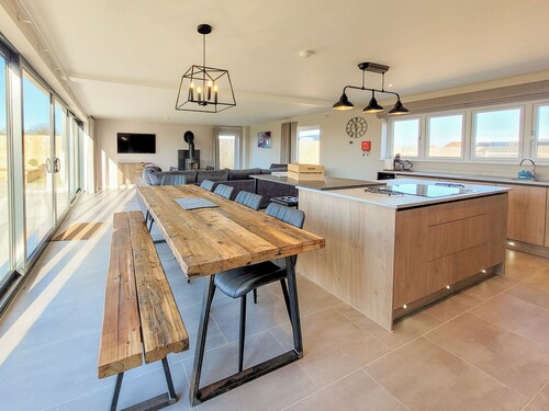 Eastgate Barn - UKC4648