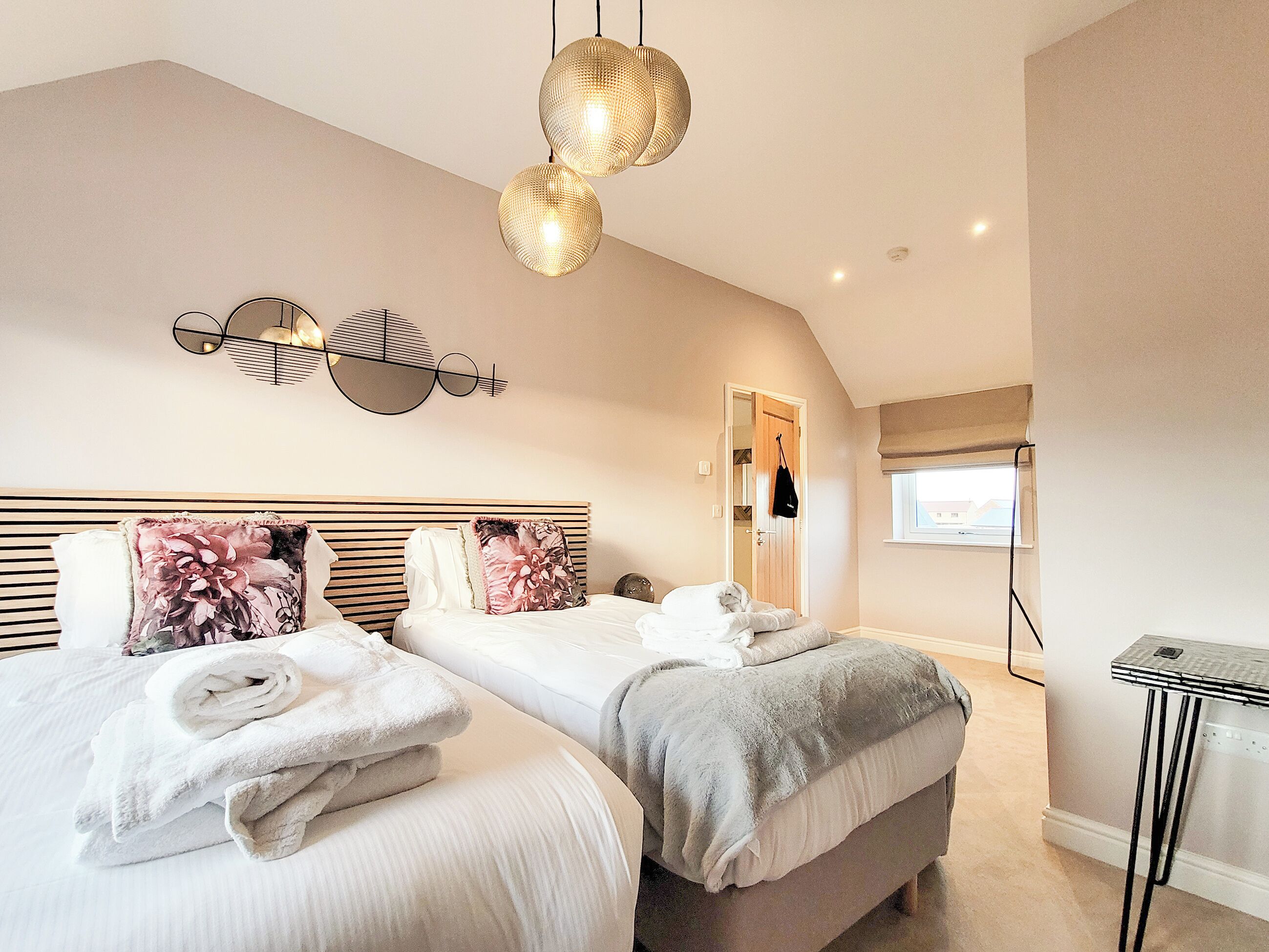4 bedrooms, free WiFi