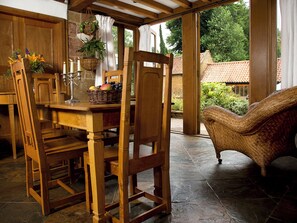 Dining Area | Cobnut Cottage - Heath Farm Holiday Cottages, Swerford, near Chipping Norton - Cobnut Cottage - UKC4655 (Swerford, near Chipping Norton)