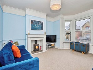 Living area - 3 bedroom accommodation in Cowes (Cowes)