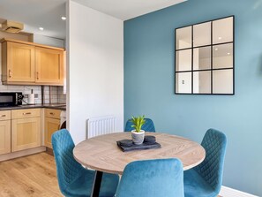 Dining - 2 bedroom accommodation in Newcastle Upon Tyne (Newcastle Upon Tyne)