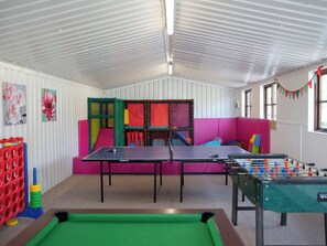 Children’s area - Honeysuckle Cottage - UKC4692 (Woodford, near Bude)