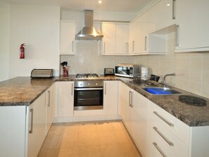 High chair - Trinity Apartment 15-UKC47 (Torquay)