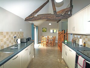 Dishwasher, high chair - The Old Dairy - UKC4698 (Kenilworth)