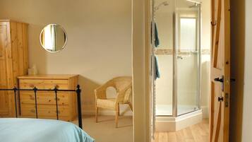 2 bedrooms, free WiFi