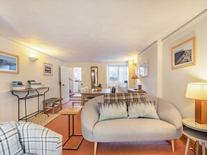 TV - Smugglers Cottage - UKC4713 (Lyme Regis)