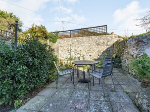Outdoor dining - Smugglers Cottage - UKC4713 (Lyme Regis)