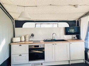 Private kitchen - 2 bedroom accommodation in Rhayader and the Elan Valley (Rhayader and the Elan Valley)