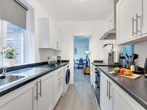 Private kitchen - 3 bedroom accommodation in Jesmond (Jesmond)