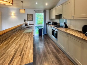 Lava-louças, cadeirão de bebê