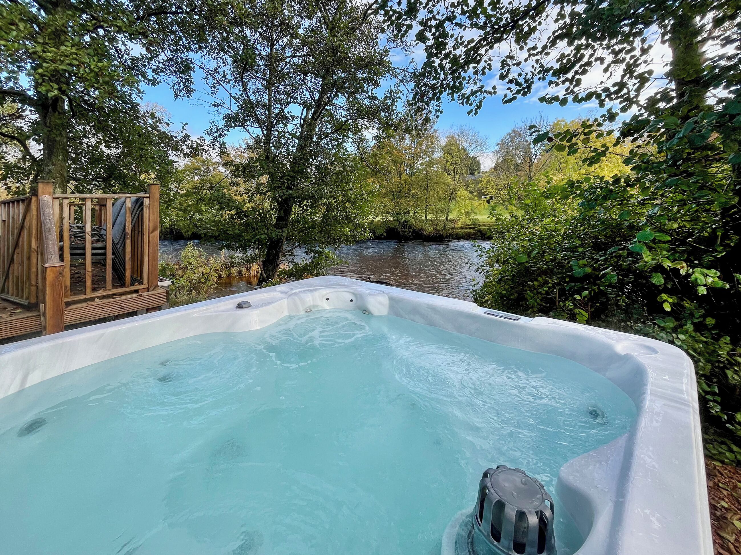 Bain à remous extérieur