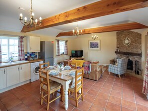 Interior - The Coach House - UKC8853 (Blankney Fen)