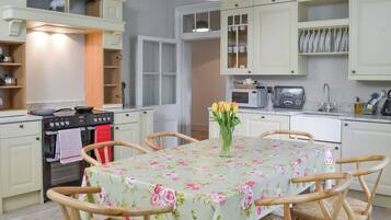 Dishwasher, highchair